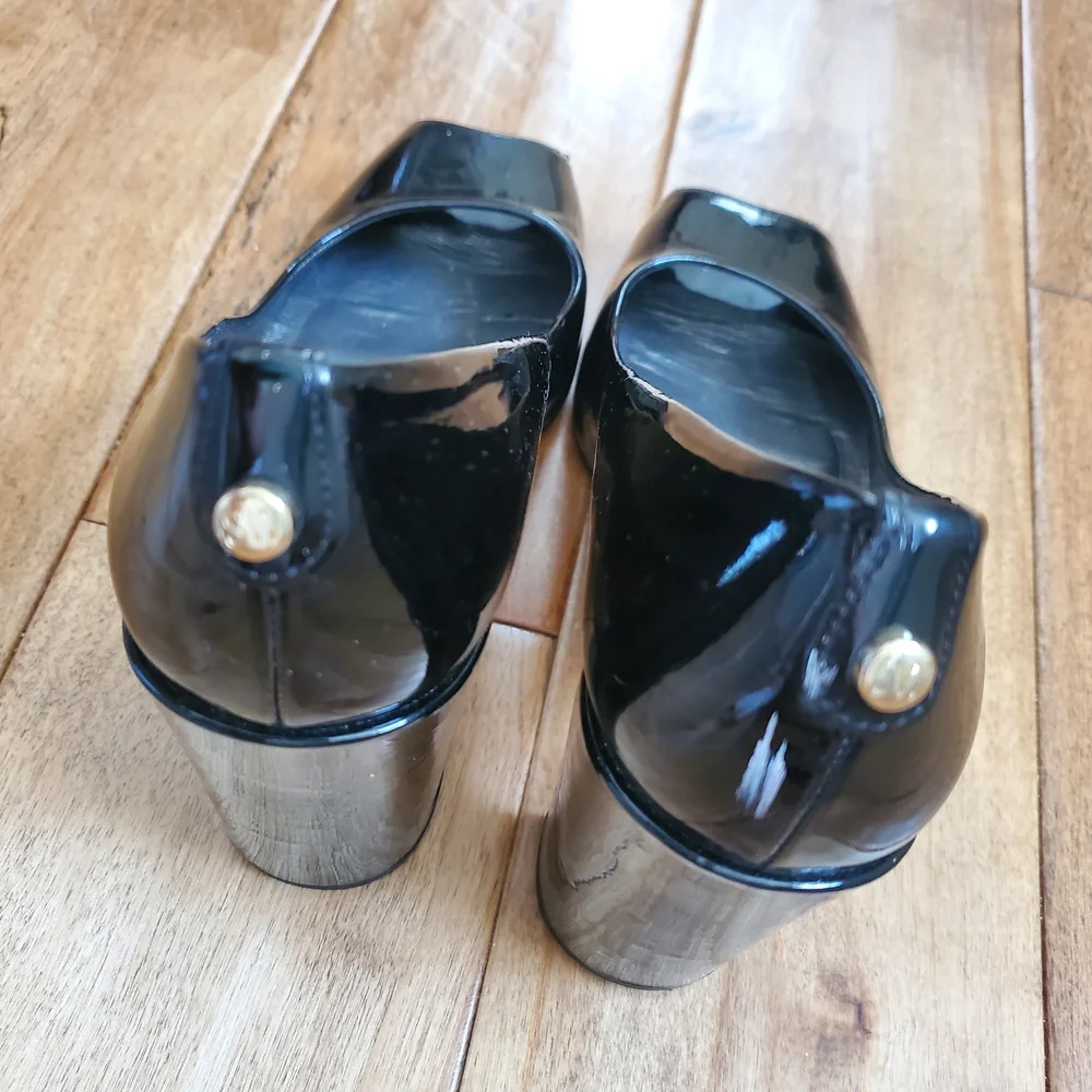 Stuart Weitzman Black Peep-Toe Pumps Patent Leather Sz 8.5